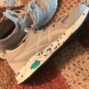 Asics Women's HyperGEL-SAI Running Size 8.5/40 New